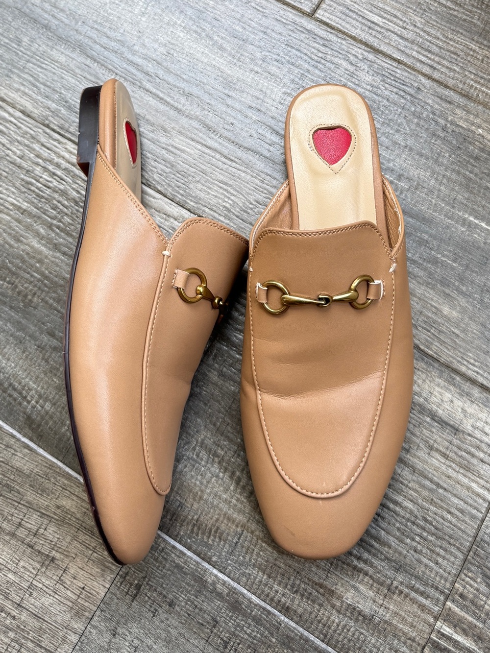 ARQA ~ Size 38~ Women’s Tan Mules Slip On Backless Low Heel Loafers Shoes